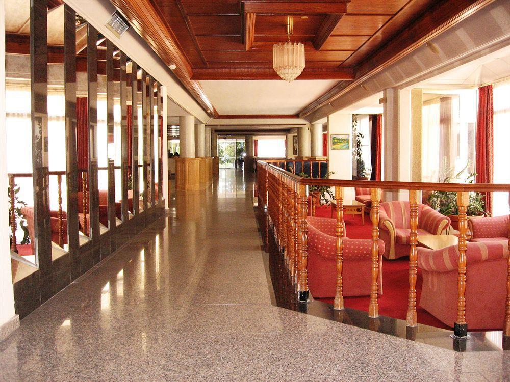 לימסול Arsinoe Beach Hotel מראה חיצוני תמונה