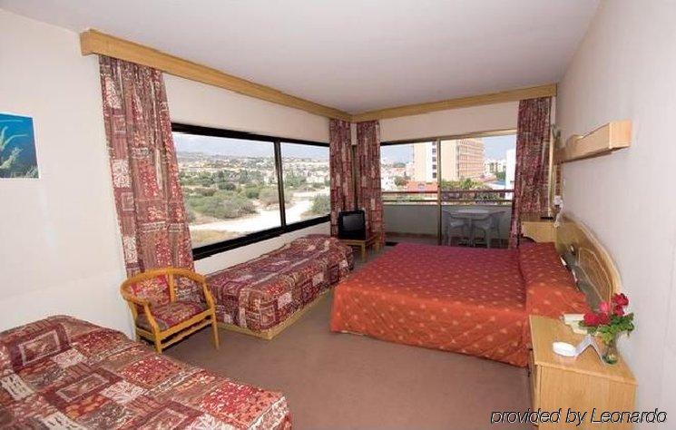 לימסול Arsinoe Beach Hotel מראה חיצוני תמונה